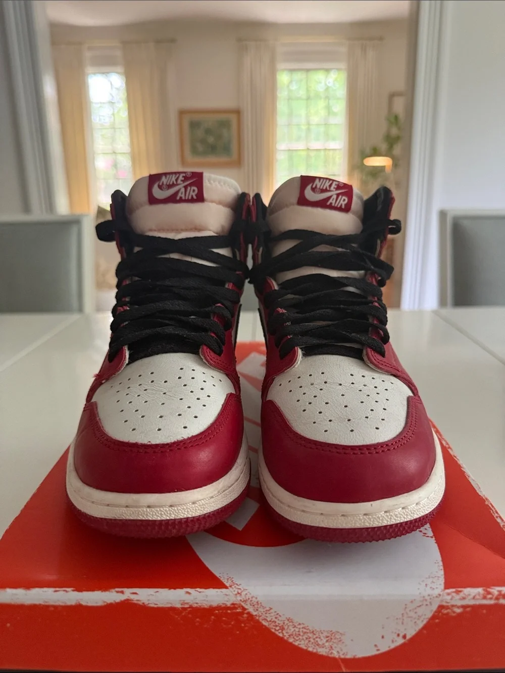 Nike Air Jordan 1 Mid - White/Red/Black